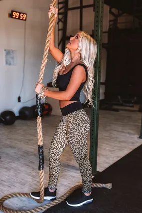 A Chic Peek Midrise Leopard Legging