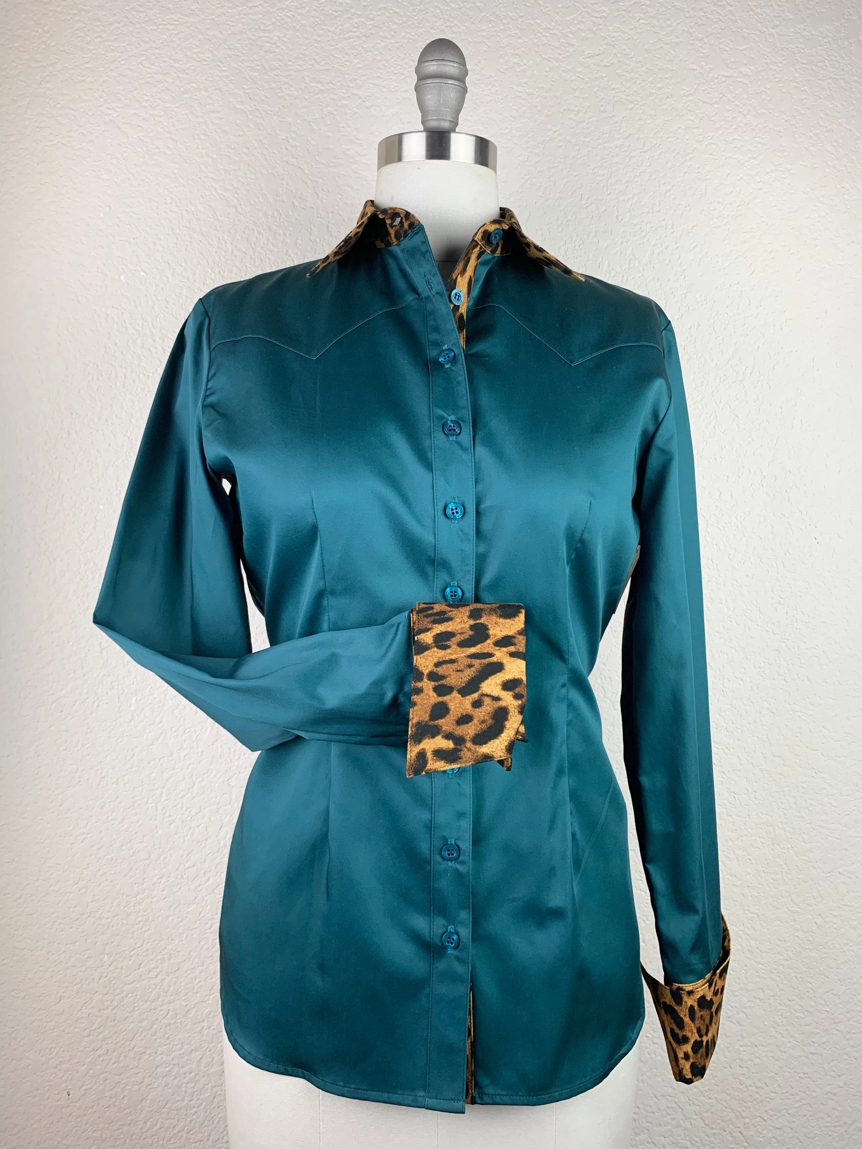 CR Classic Wild about Leopard Teal