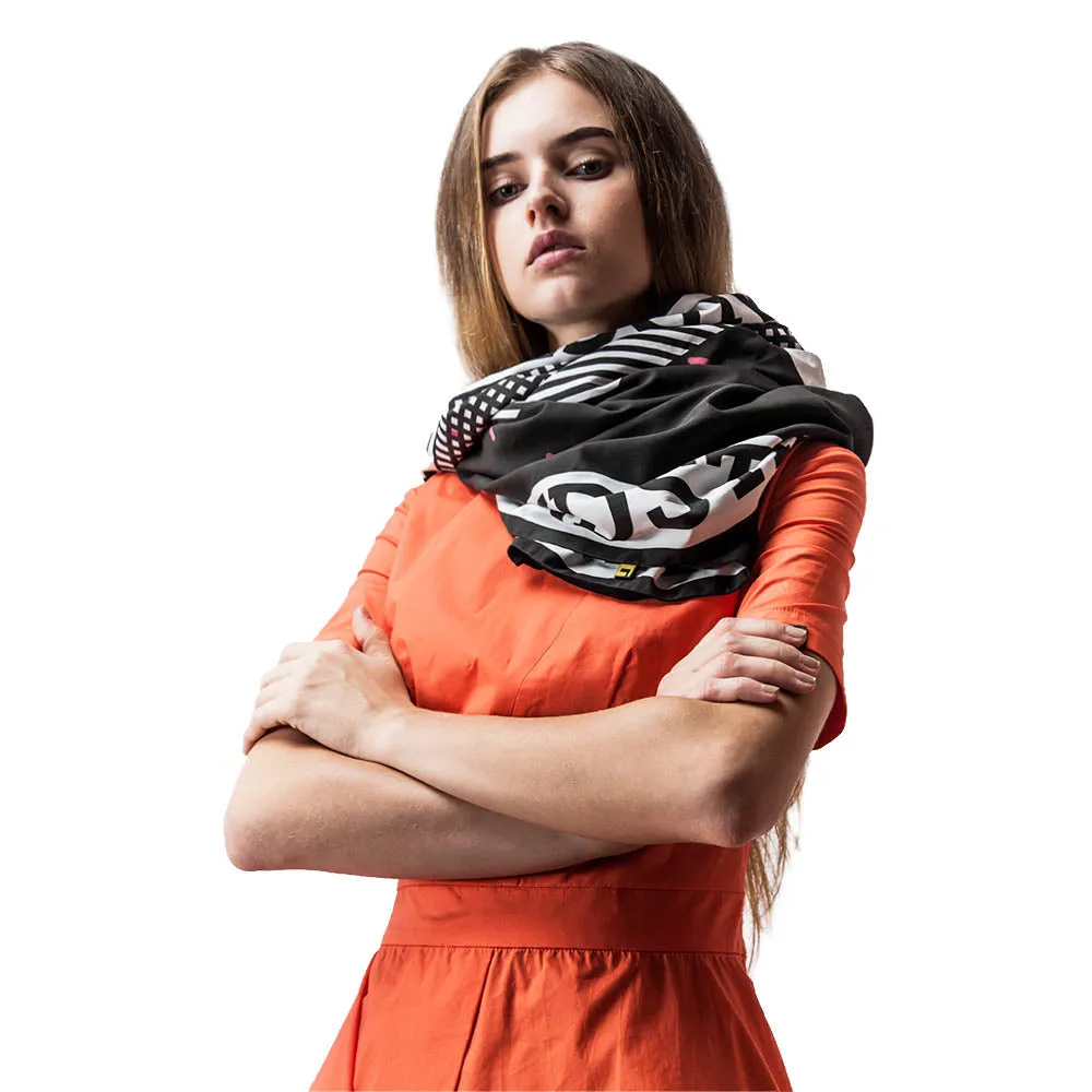 #Geometric Scarf by GUZUNDSTRAUS