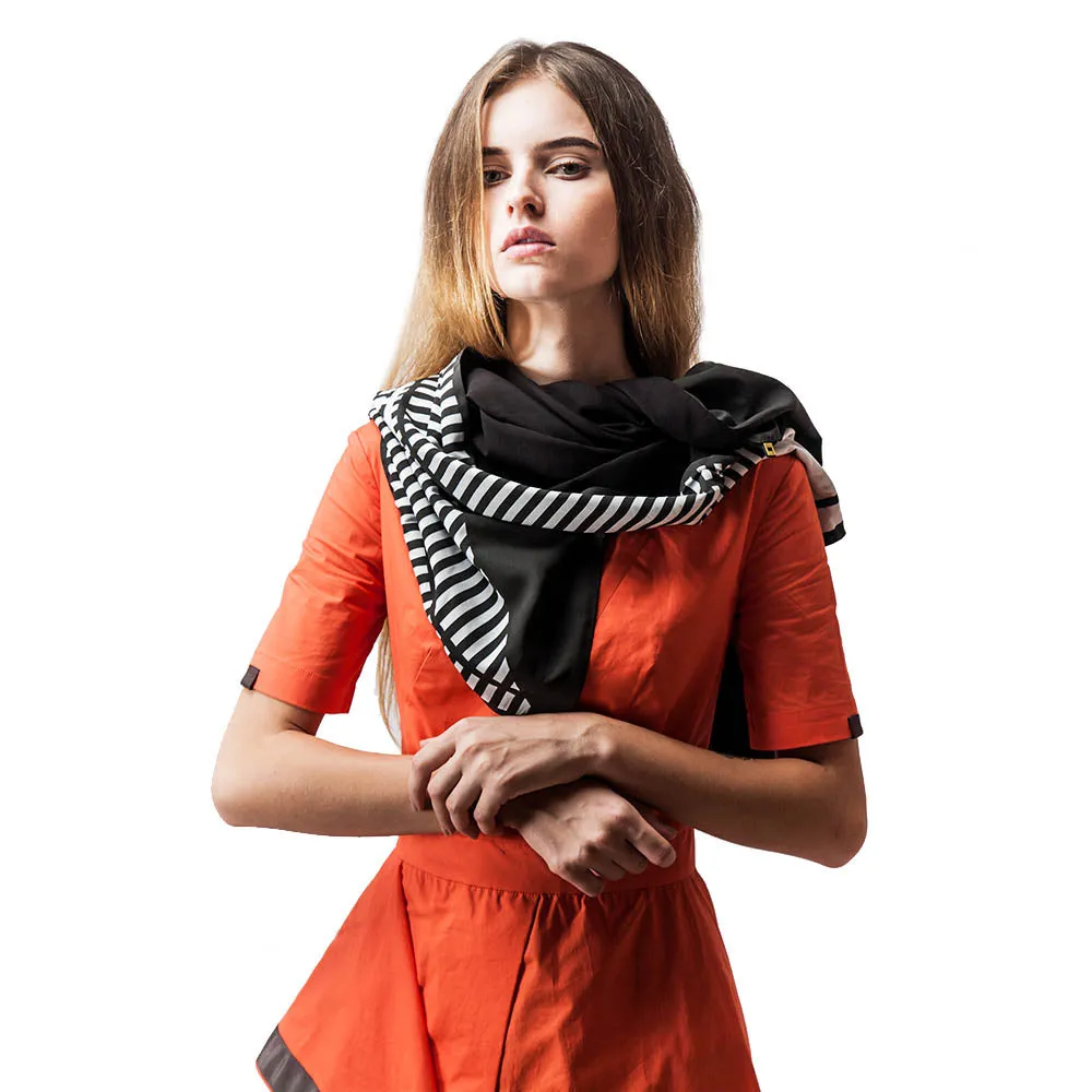 #Geometric Scarf by GUZUNDSTRAUS