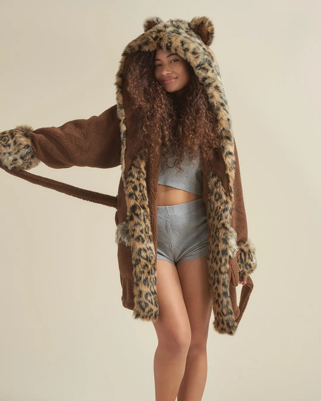 Leopard Classic Short Faux Fur Robe | Women's