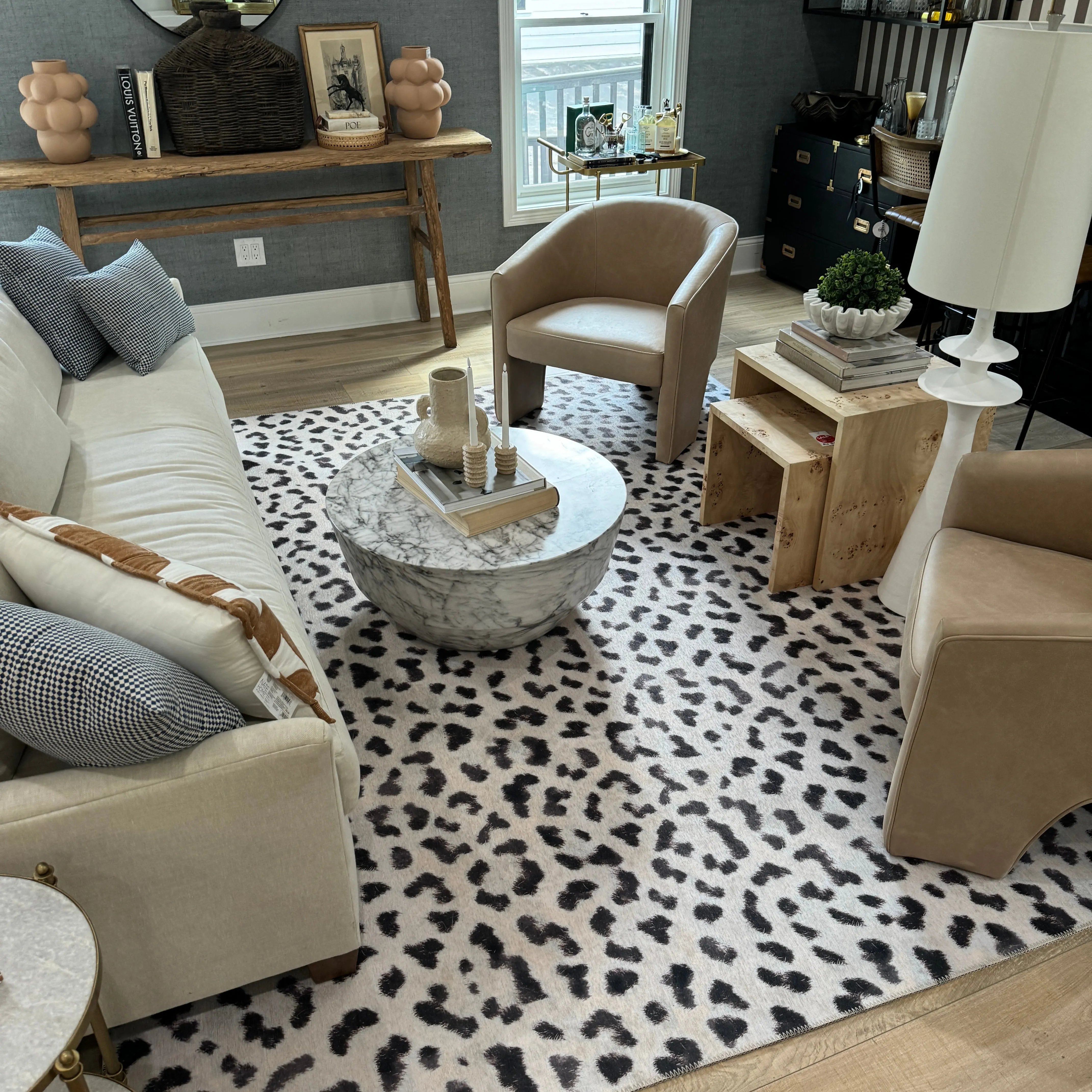 LEOPARD SKIN SNOW RECTANGLE CHENILLE RUG