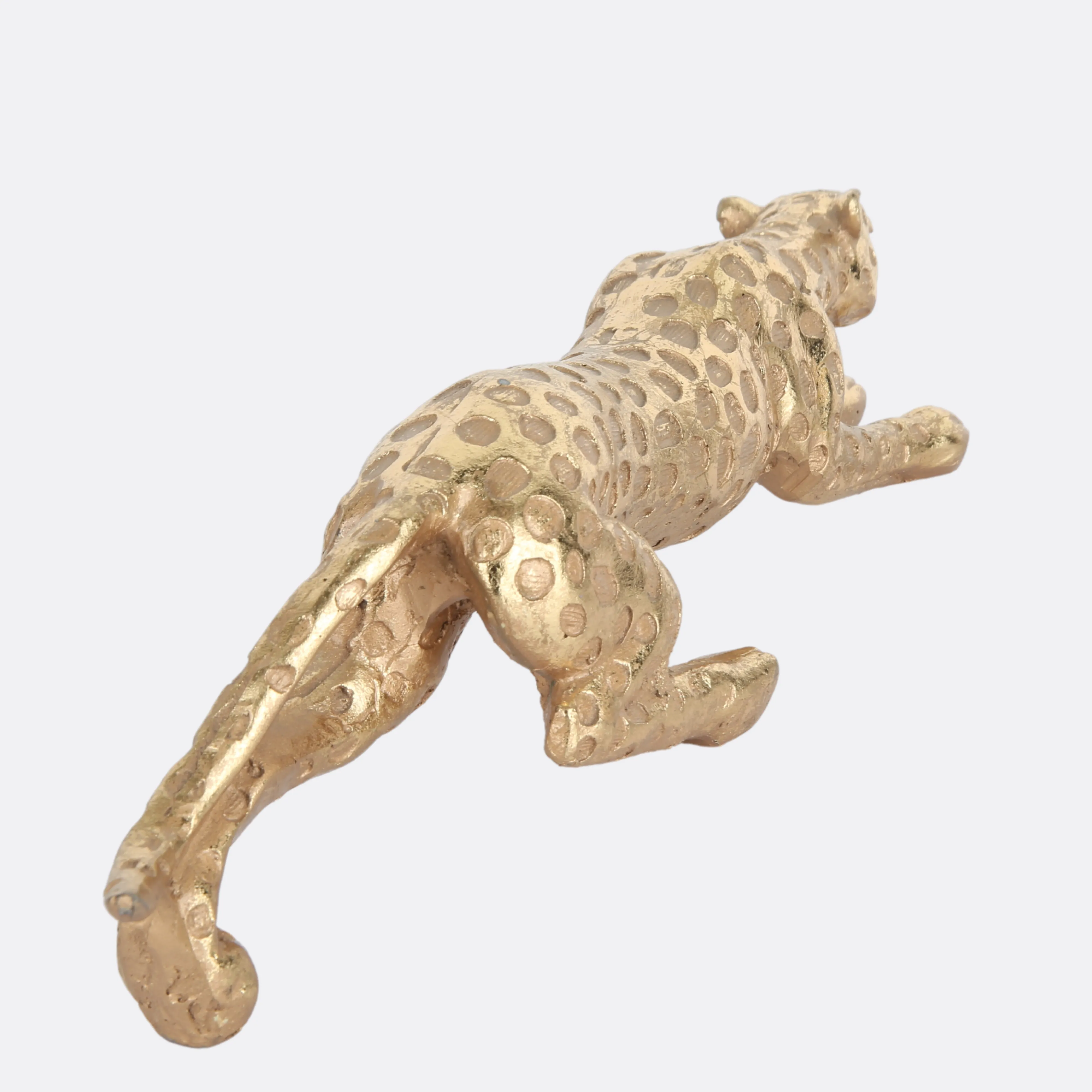 Modish Leopard Sculpture