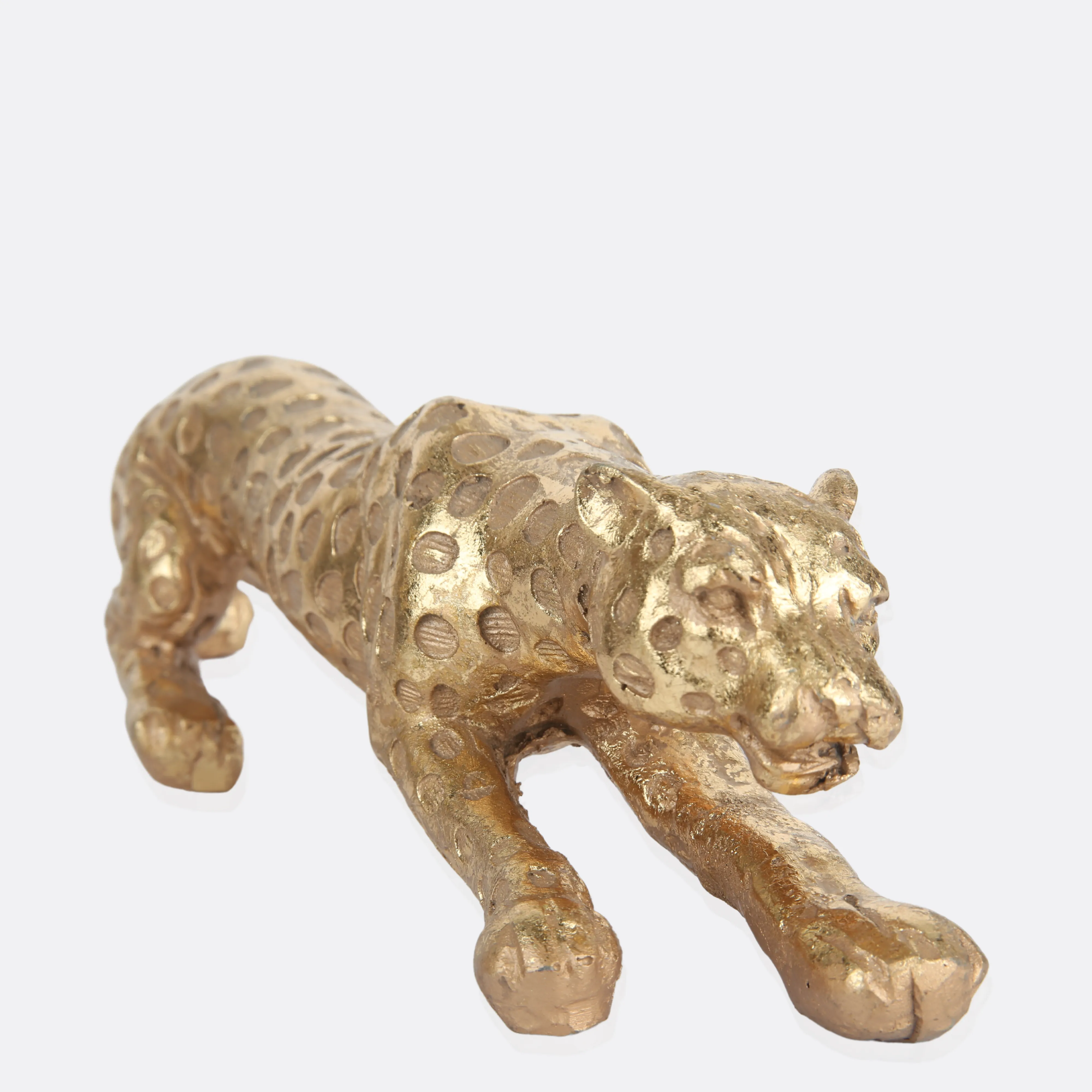 Modish Leopard Sculpture