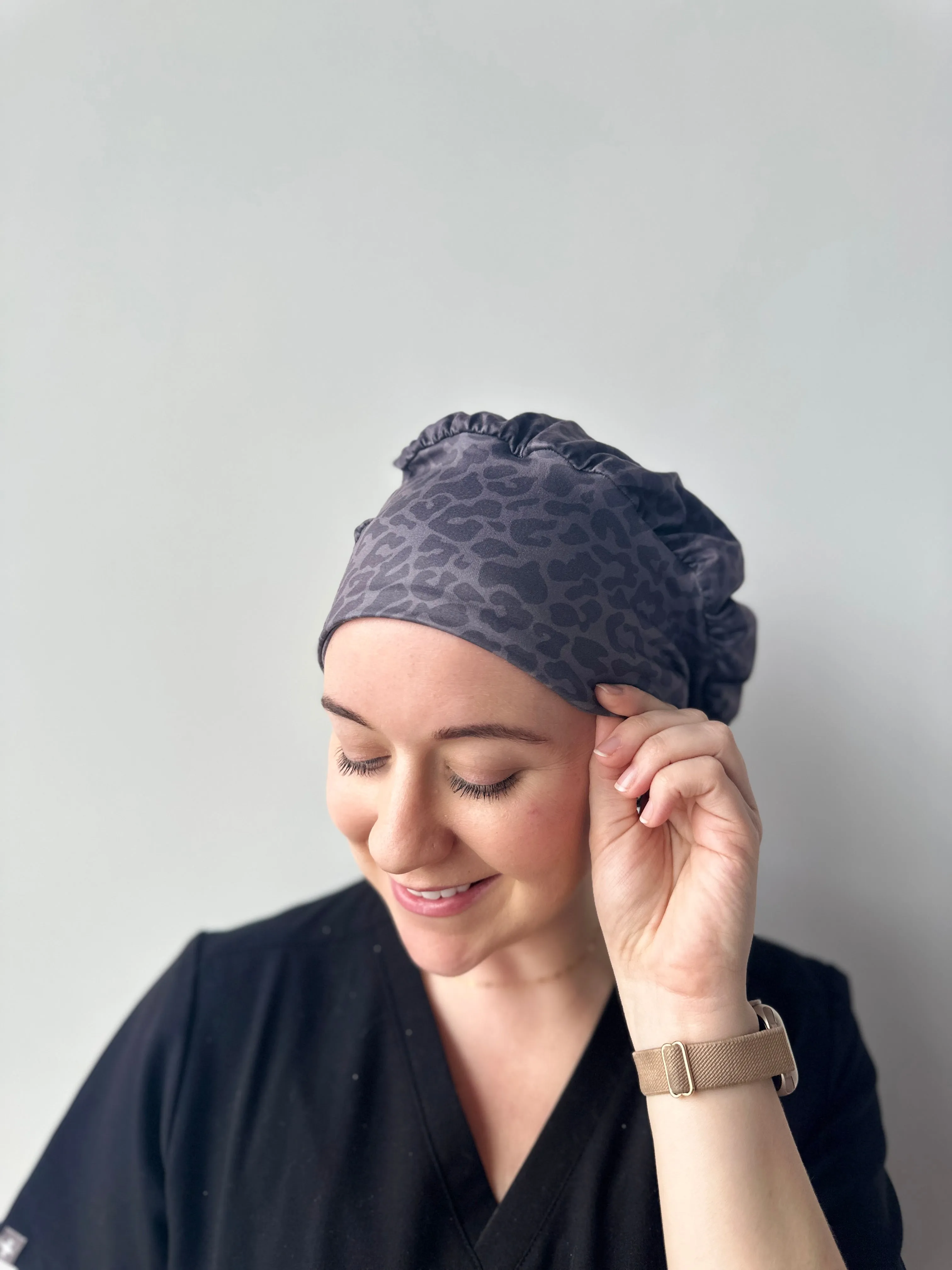 Scrub Hat - Onyx Leopard