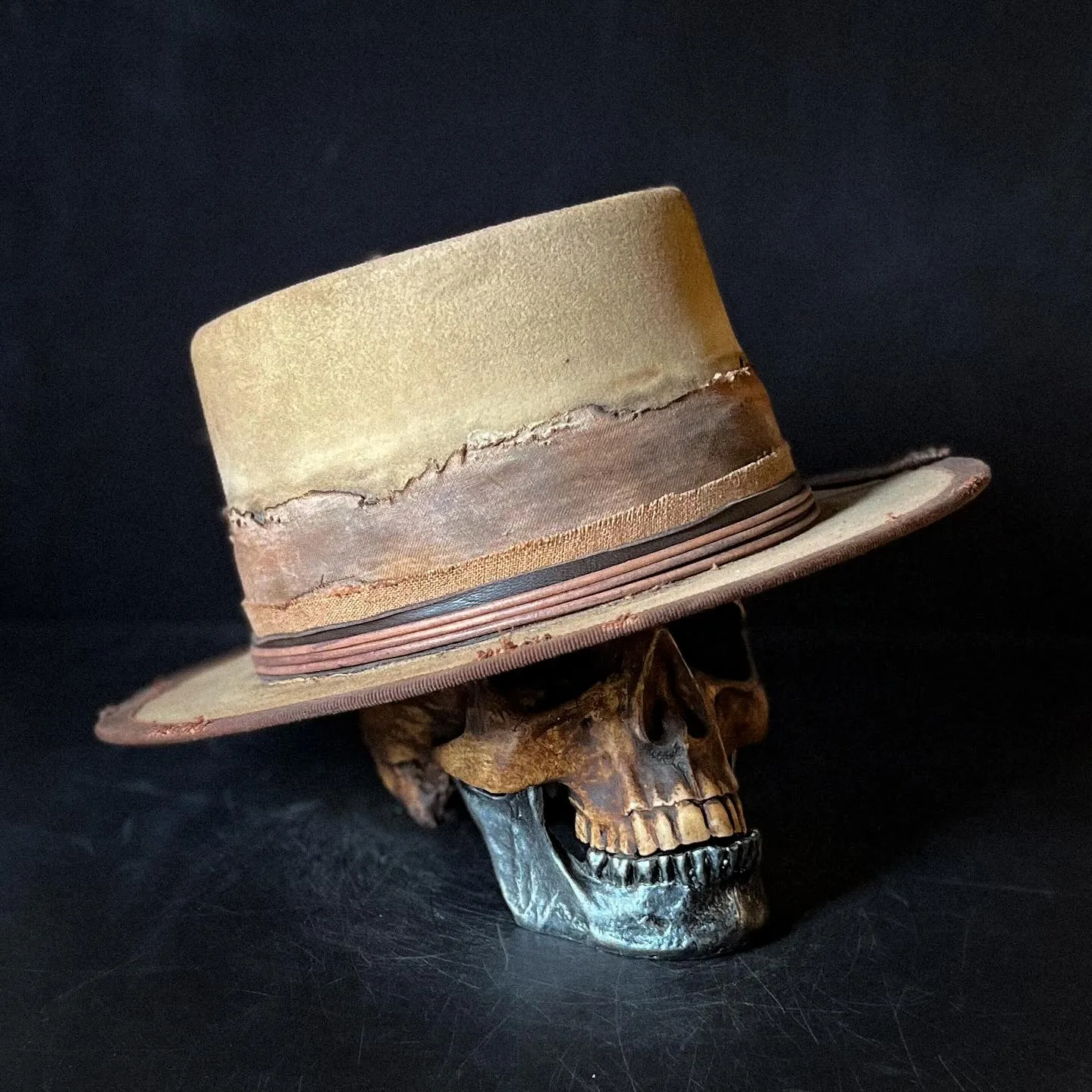 Stone Cold Killer Old-World Charm Chapeau Hat