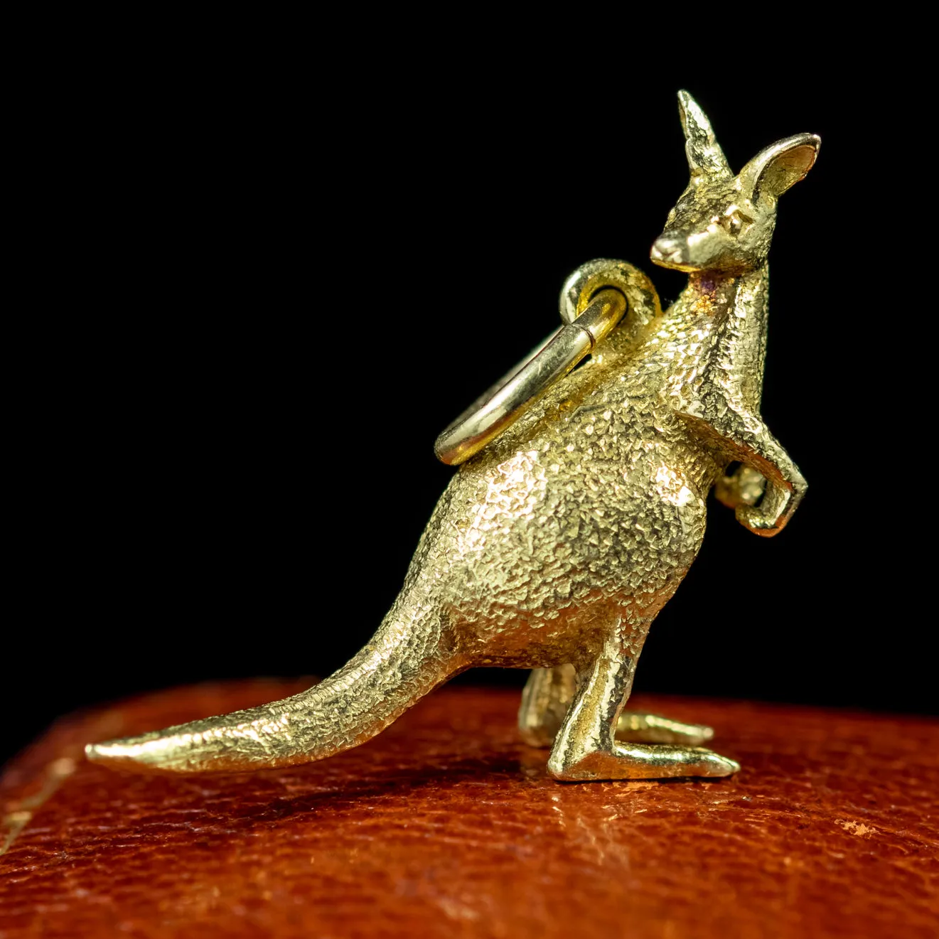 Vintage Kangaroo Charm Pendant 18Ct Gold Circa 1970