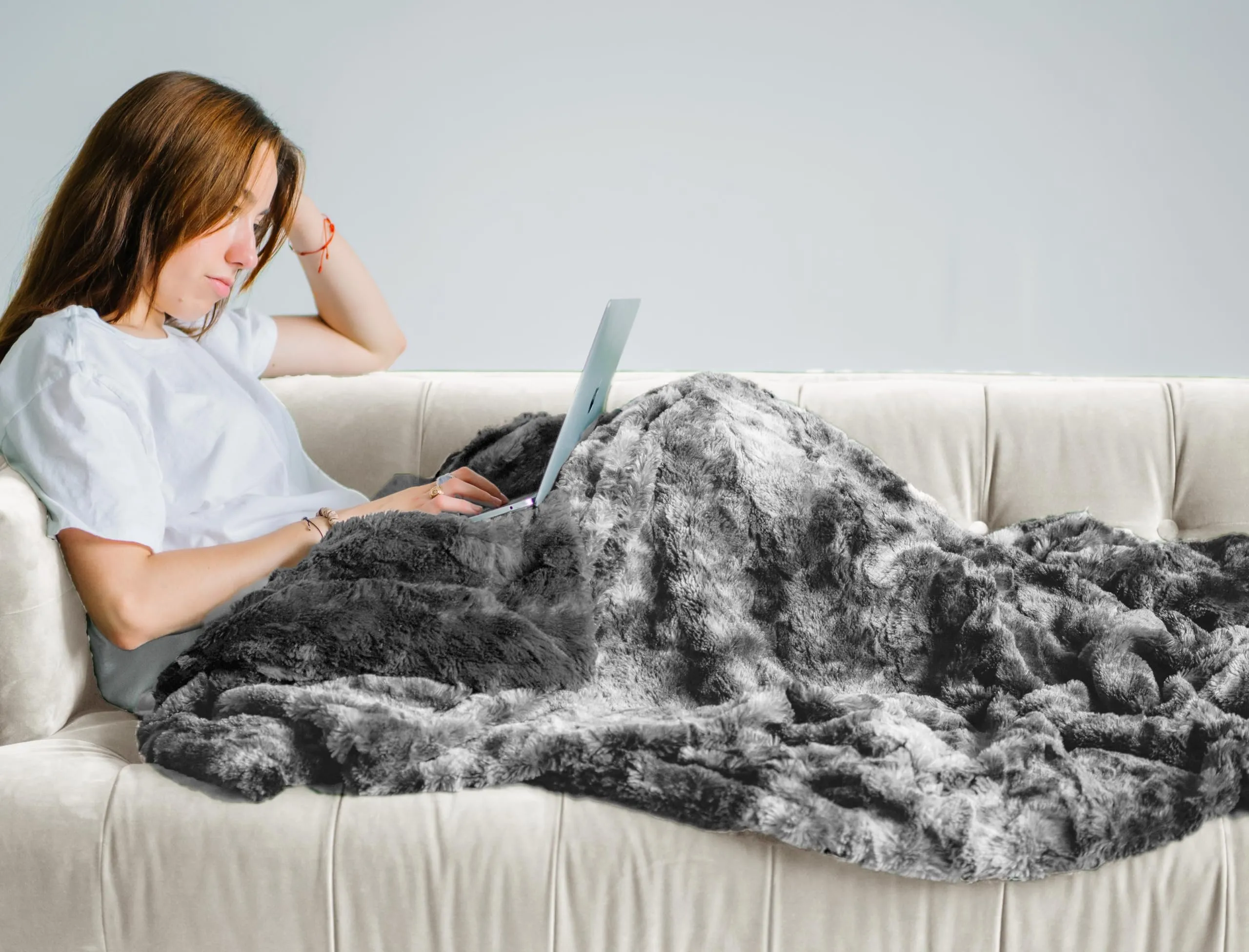 WOLF CREEK BLANKET Doublesoft - Oversized Faux Fur Throw Blanket, 50"x65" Gray Soft Fuzzy Fluffy Cozy Plush Furry Comfy Warm Home Decore for Couch Bed Chair & Bedroom